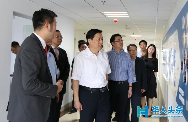 国务院新闻办副主任郭卫民莅临华人头条调研